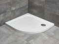 Radaway Delos E aszimmetrikus íves zuhanytálca 90x80 cm, szifonnal együtt